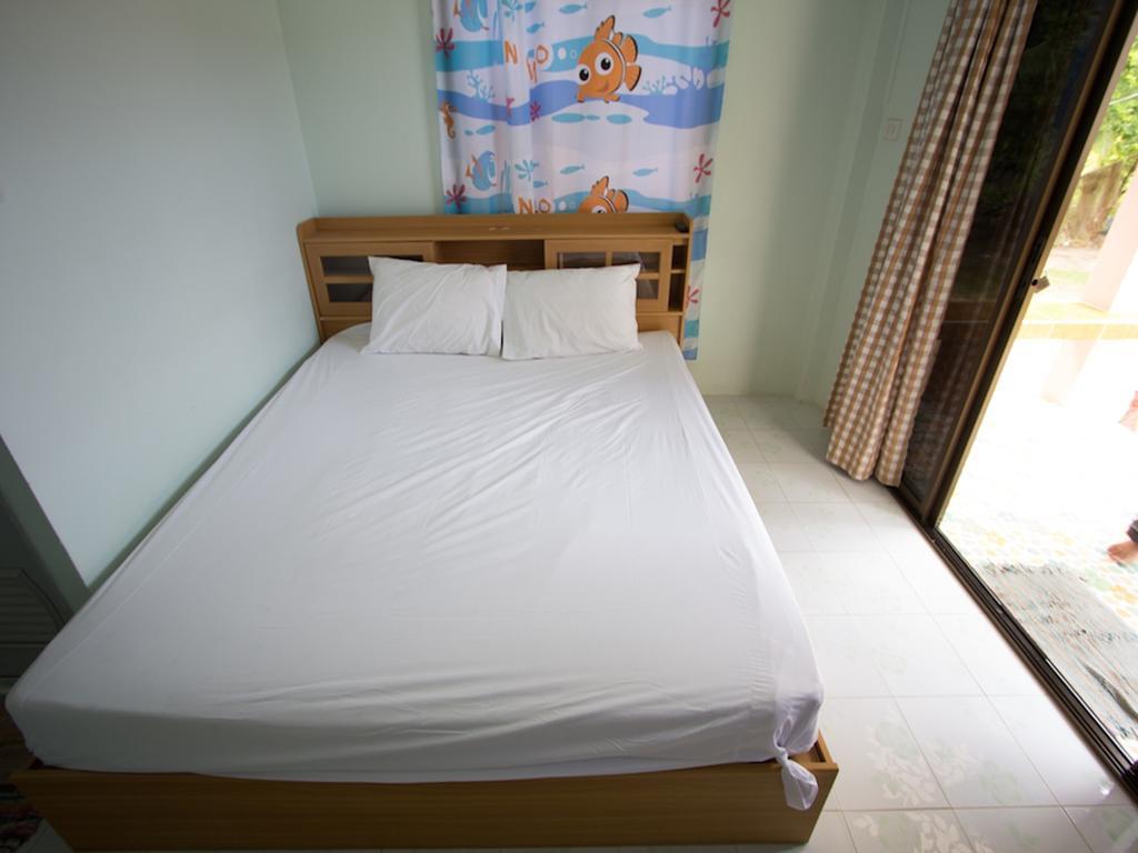 Chaiwat Resort Laem Sing Habitación foto