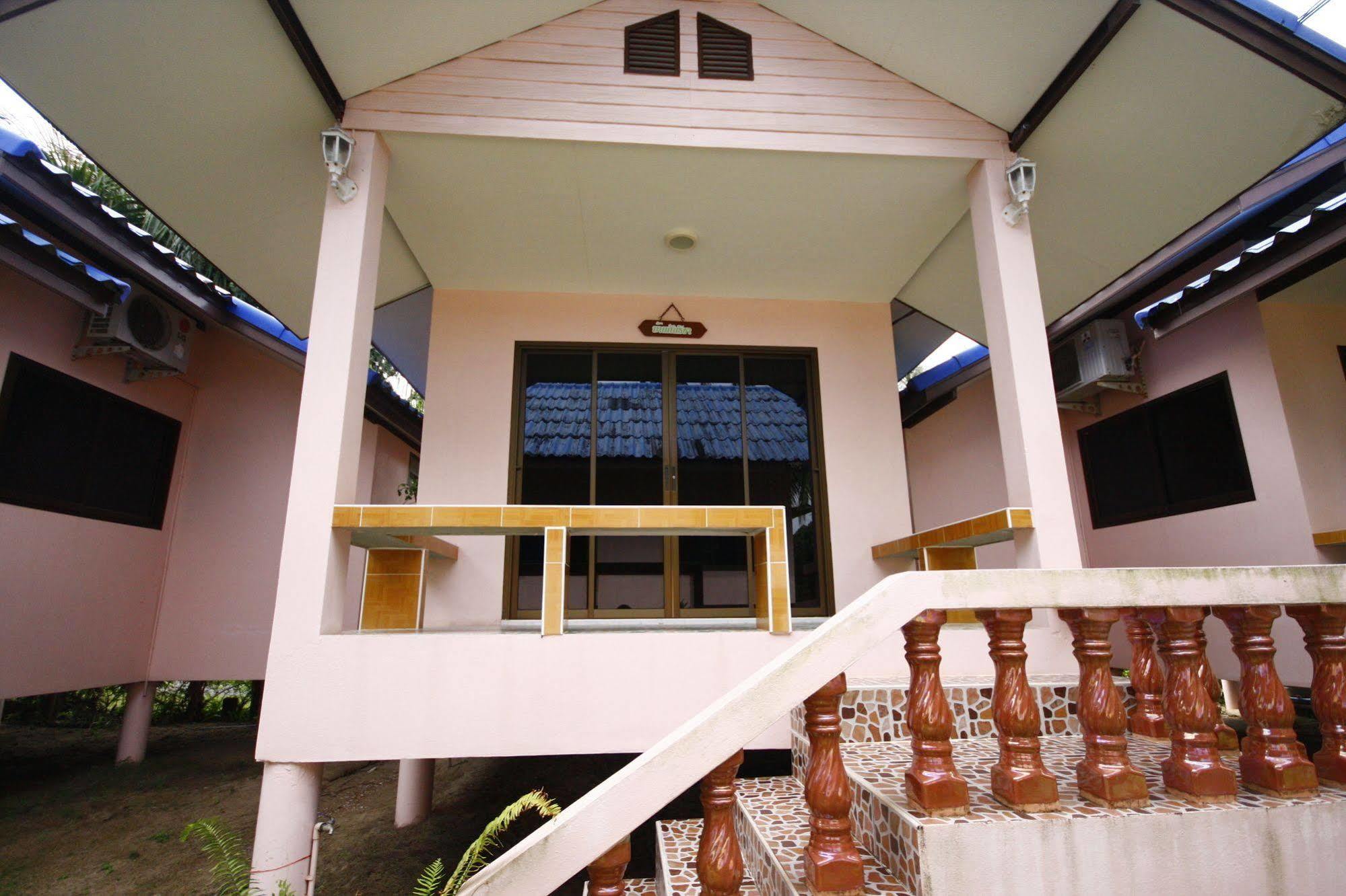 Chaiwat Resort Laem Sing Exterior foto